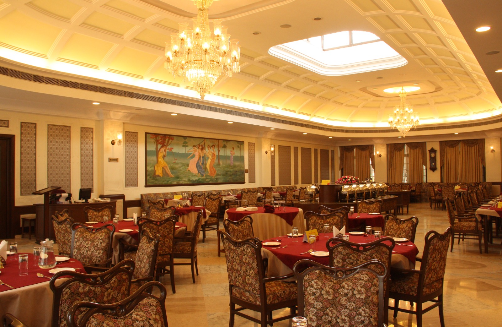 Dining & Food Counters