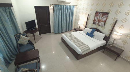 Bedroom full view